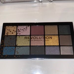 Revolution Eyeshadow Palette
